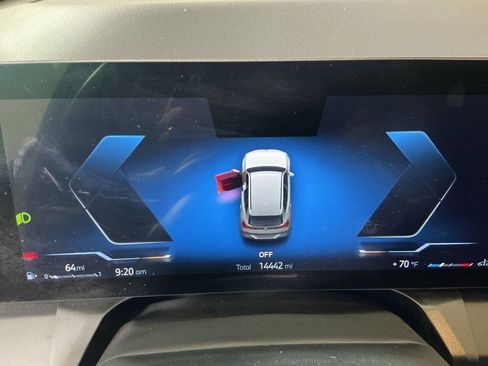 Certified 2025 BMW X3 xDrive30i w/ M Sport Package image 10