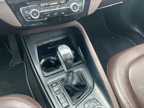 Used 2018 BMW X1 sDrive28i w/ Premium Package FWD image 16