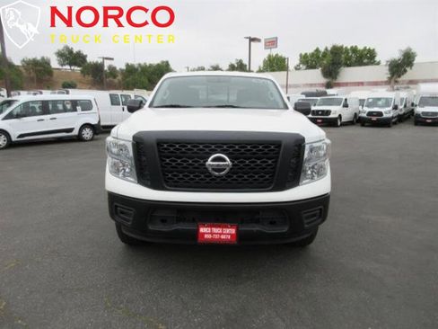 Used 2017 Nissan Titan S image 4