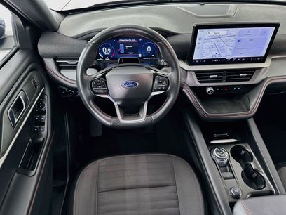 Used 2025 Ford Explorer ST-Line w/ ST-Line Street Pack