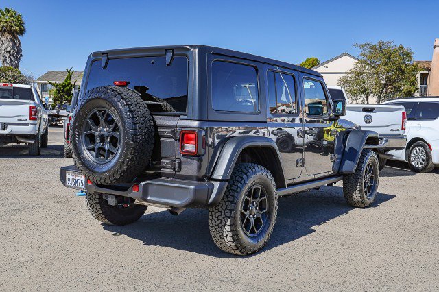 Used 2024 Jeep Wrangler Unlimited AWD/4WD image 4