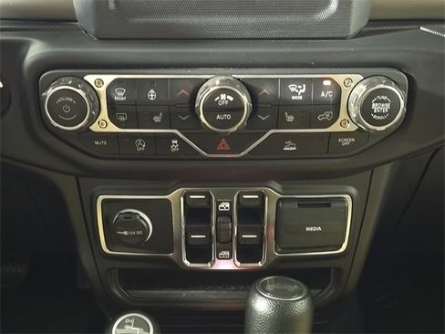 Used 2021 Jeep Wrangler Unlimited Willys image 20