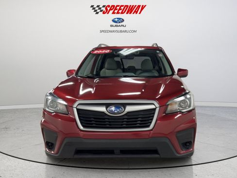 Used 2020 Subaru Forester Premium image 2