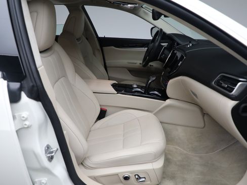 Certified 2022 Maserati Ghibli Modena Q4 image 15