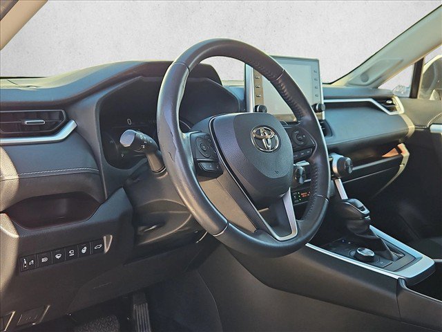 Used 2022 Toyota RAV4 Limited AWD/4WD image 10