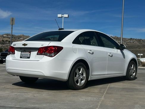 Used 2016 Chevrolet Cruze LT w/ Technology Package image 9