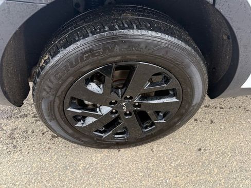 Certified 2023 Kia Sorento S w/ Panoramic Sunroof Package image 17