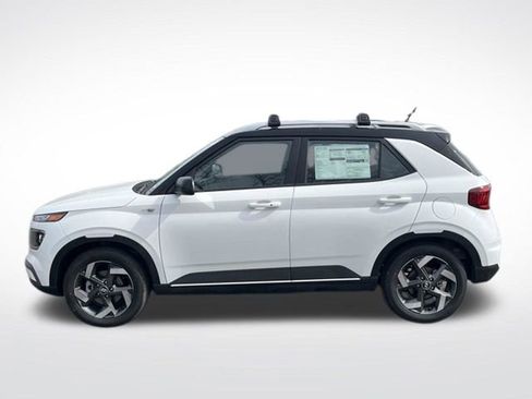 New 2026 Hyundai Venue SEL FWD image 2