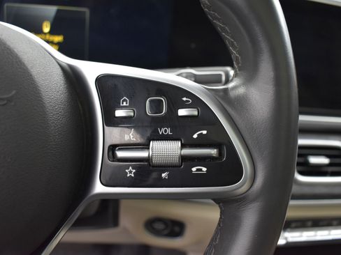 Used 2020 Mercedes-Benz GLE 350 4MATIC w/ 3rd Row Seat Package image 11