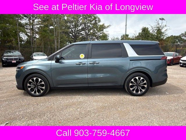 Used 2024 Kia Carnival EX FWD image 2