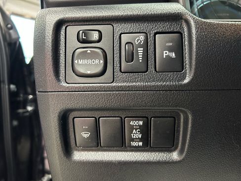 Used 2017 Toyota 4Runner Limited AWD/4WD image 16