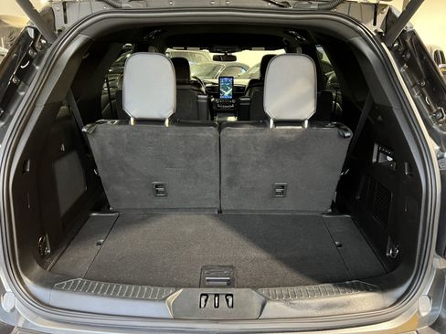 Used 2020 Ford Explorer ST w/ ST Street Pack image 27