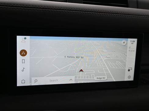 Used 2023 Land Rover Defender 110 X-Dynamic SE image 16