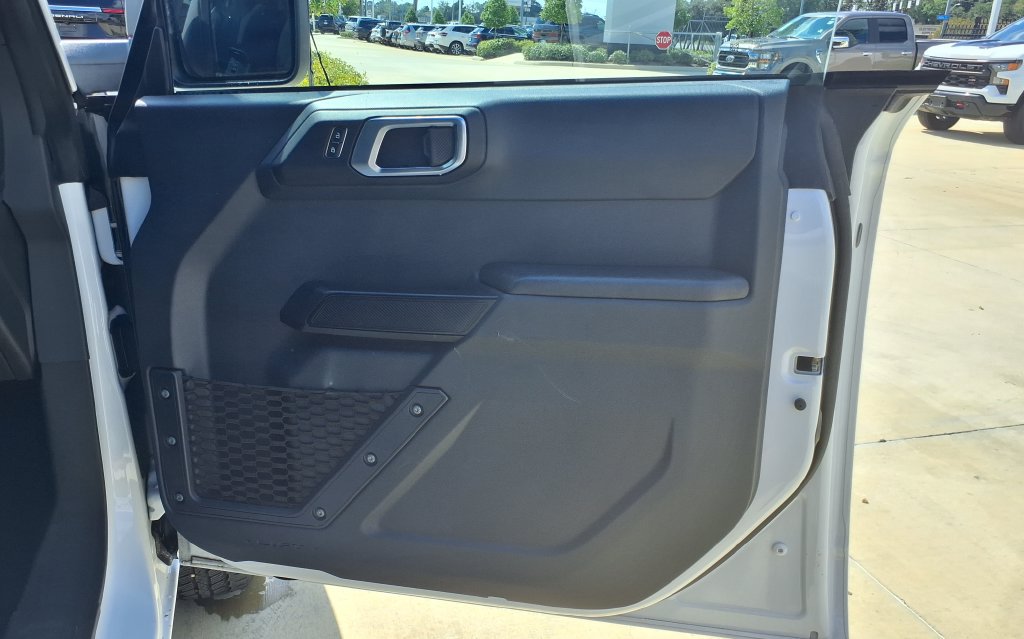 Used 2025 Ford Bronco Big Bend AWD/4WD image 16