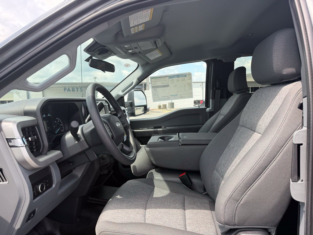 New 2025 Ford F350 XL w/ 360-Degree Camera Package RWD image 15