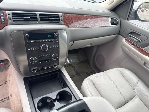Used 2007 GMC Yukon SLT w/ SLT Preferred Equipment Group image 17