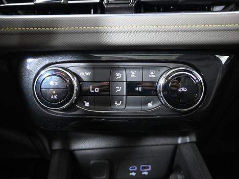Used 2024 Chevrolet TrailBlazer ACTIV w/ Convenience Package AWD/4WD image 29