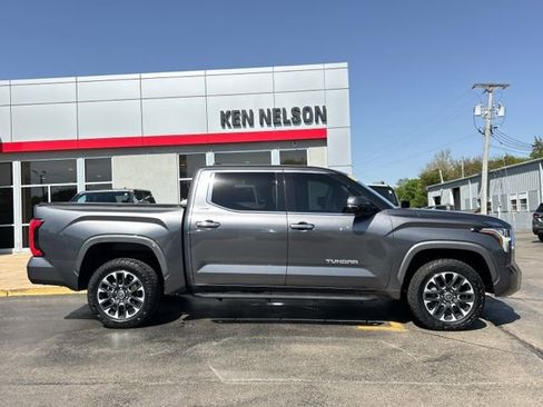 Used 2023 Toyota Tundra Limited AWD/4WD image 9