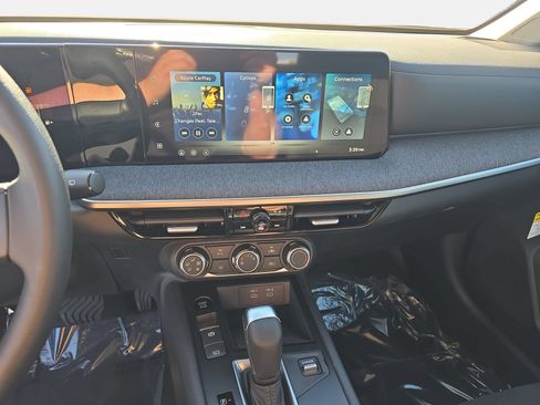 New 2026 Nissan Kicks S w/ Charging Package FWD image 19