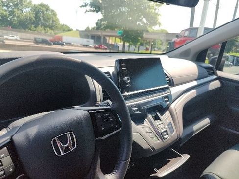 Used 2025 Honda Odyssey EX-L image 31