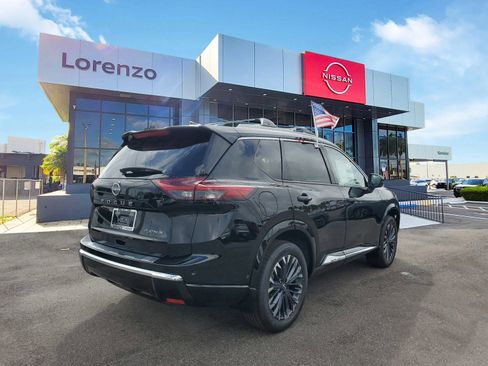 New 2025 Nissan Rogue Platinum w/ Platinum Premium Package image 4