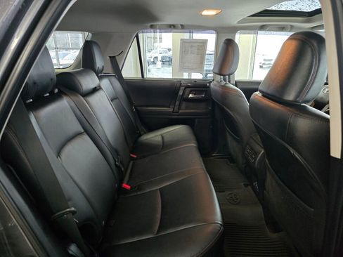 Used 2022 Toyota 4Runner TRD Off-Road Premium image 41