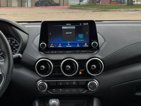 Used 2025 Nissan Sentra SV image 17