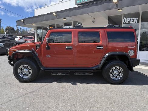 Used 2003 HUMMER H2 w/ Preferred Equipment Group AWD/4WD image 2