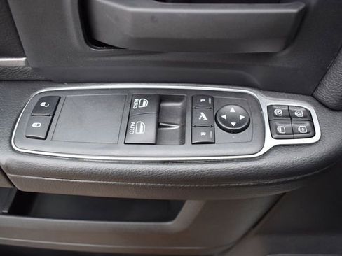 Used 2024 RAM 2500 Tradesman w/ Chrome Appearance Group image 26