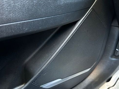 Used 2024 Kia Sportage LX image 19