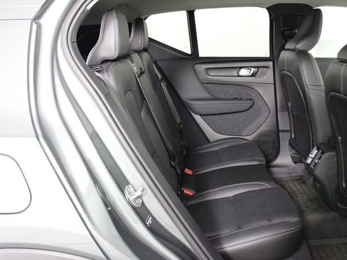 Certified 2026 Volvo XC40 B5 Ultra w/ Climate Package AWD/4WD image 30