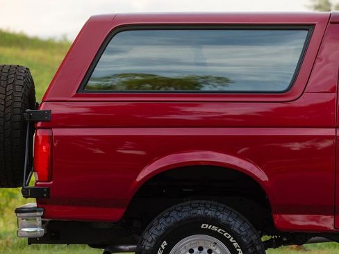 Used 1994 Ford Bronco XLT image 20