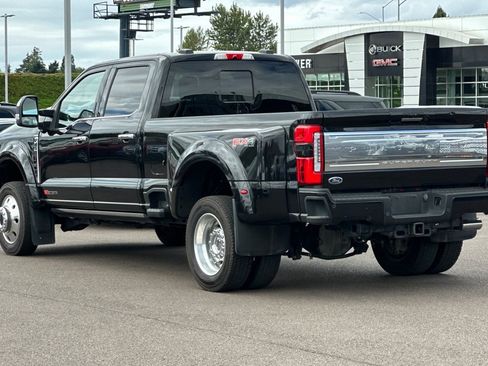 Used 2023 Ford F450 Platinum w/ FX4 Off-Road Package AWD/4WD image 6