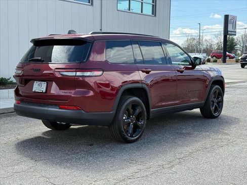 Certified 2025 Jeep Grand Cherokee L Limited w/ Black Appearance Package image 3