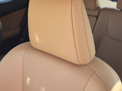 Used 2025 Lexus NX 250 FWD w/ Premium Package image 19