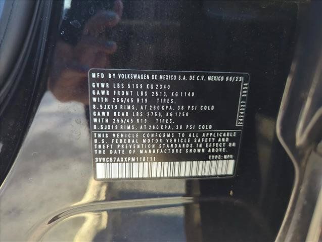 Used 2023 Volkswagen Tiguan SE R-Line FWD image 27