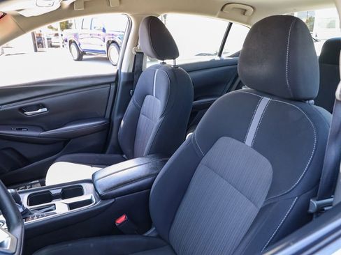 Used 2024 Nissan Sentra SV FWD image 14