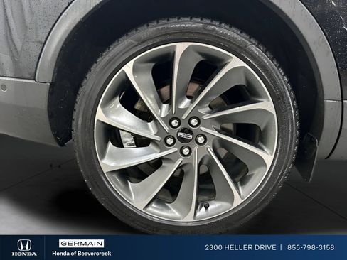 Used 2019 Lincoln Nautilus Reserve w/ Ultimate Package AWD/4WD image 27