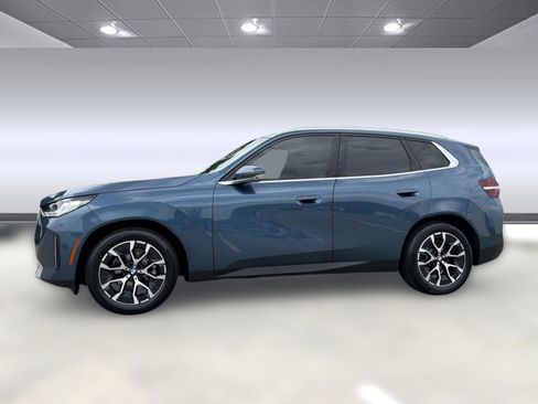 Certified 2025 BMW X3 xDrive30i w/ Premium Package AWD/4WD image 2