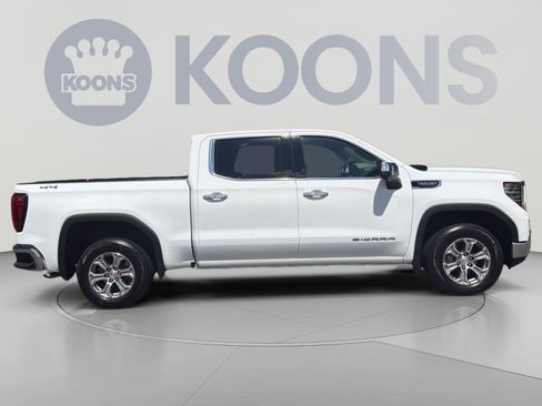 Used 2025 GMC Sierra 1500 SLT AWD/4WD image 8