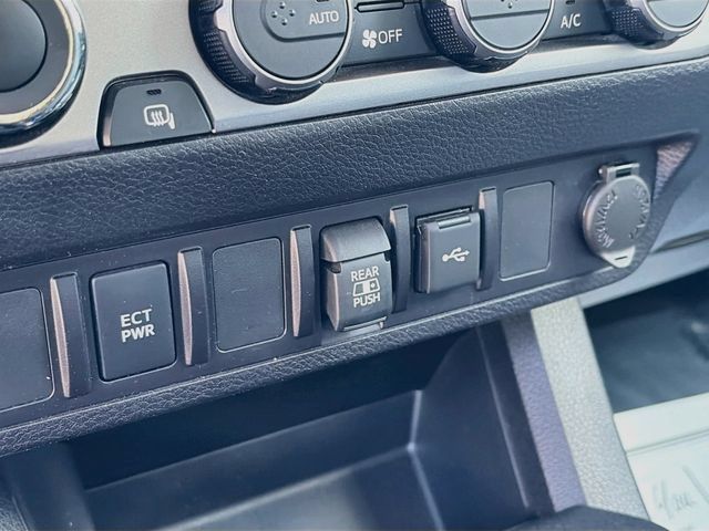 Used 2023 Toyota Tacoma SR5 AWD/4WD image 36