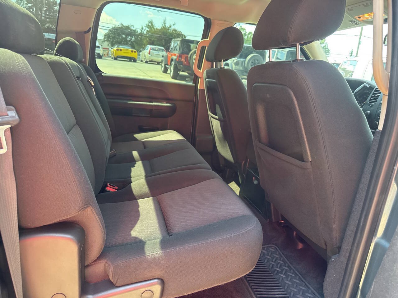Used 2011 GMC Sierra 1500 SLE w/ Power Tech Package AWD/4WD image 10