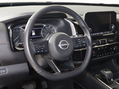 Used 2024 Nissan Pathfinder Rock Creek image 6