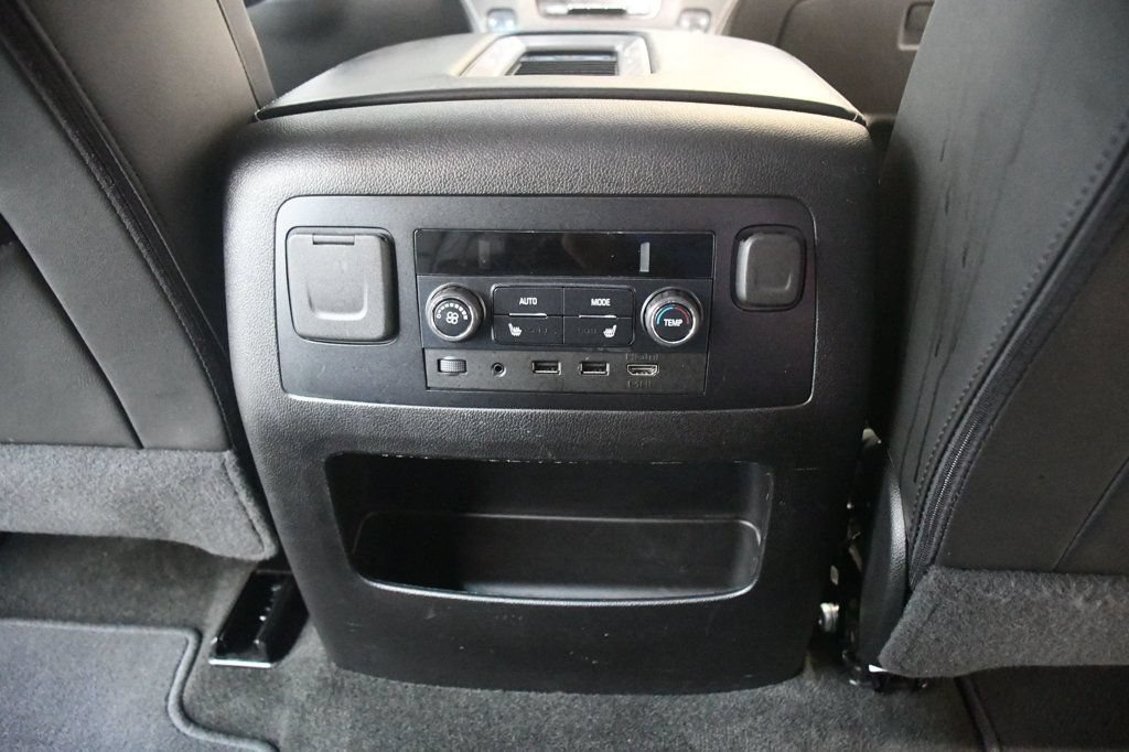 Used 2018 GMC Yukon Denali w/ Denali Ultimate Package AWD/4WD image 68