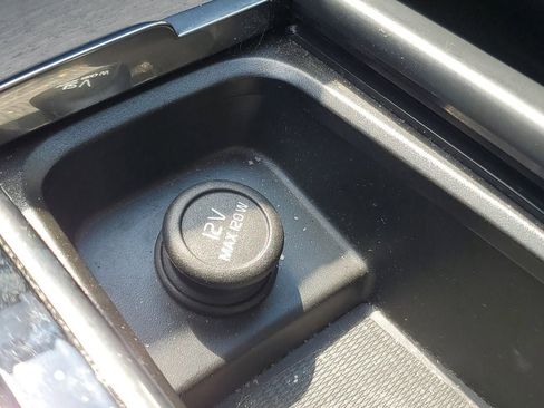 Certified 2023 Volvo XC90 B6 Ultimate w/ Protection Package Premier image 26