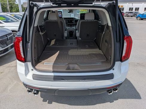 Used 2023 GMC Yukon Denali w/ Denali Reserve Package AWD/4WD image 20