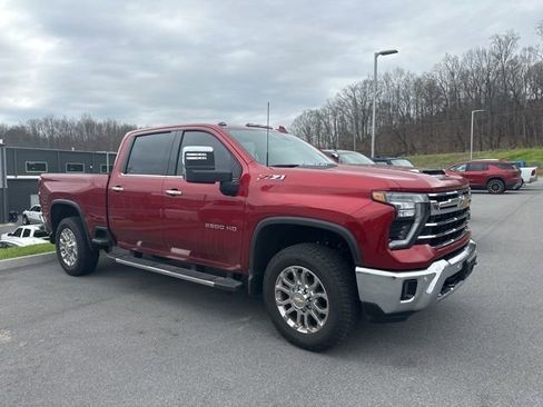 Used 2025 Chevrolet Silverado 2500 LTZ w/ LTZ Plus Package image 1