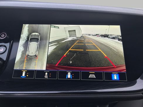 Used 2022 Buick Envision Essence w/ Technology Package I image 20