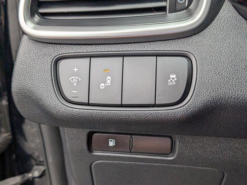 Used 2020 Kia Sorento S image 21