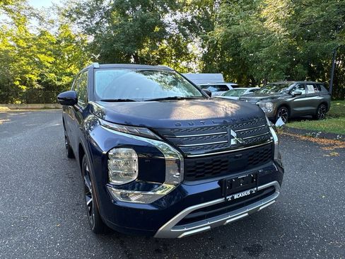 Used 2024 Mitsubishi Outlander SEL AWD/4WD image 4